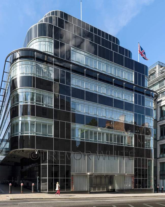 1930-2 Daily Express London - Williams Ellis Clark